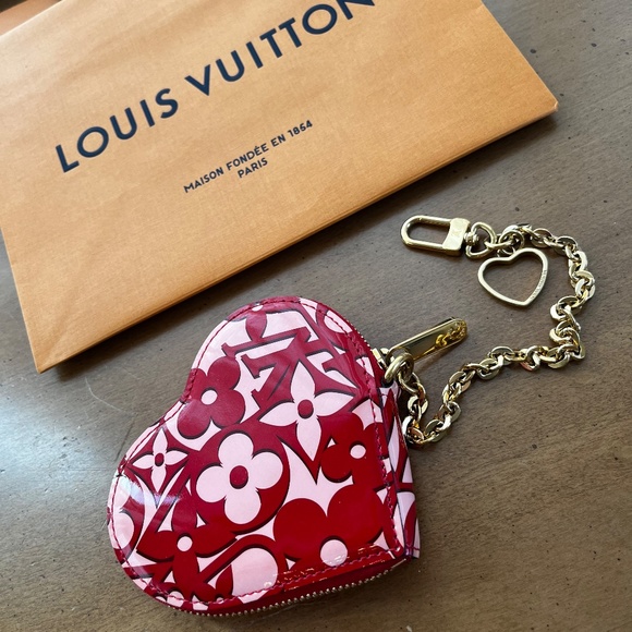 Authentic Louis Vuitton Love Heart Coin Purse - Picture 1 of 8